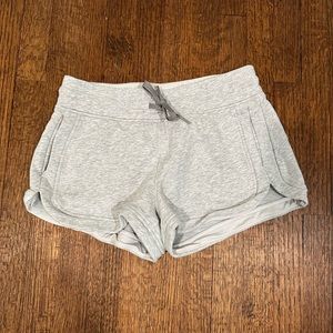 Lululemon inner glow short